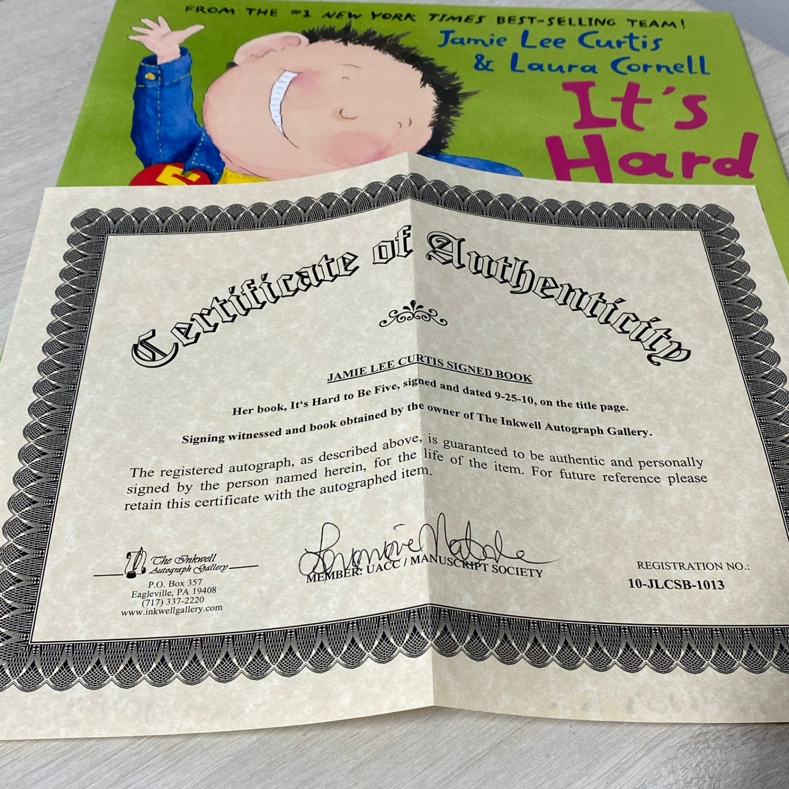 Jamie Lee Curtis Signed Its Hard To Be Five Book Coa Laura Cornell Hardcover — image 8 of 8